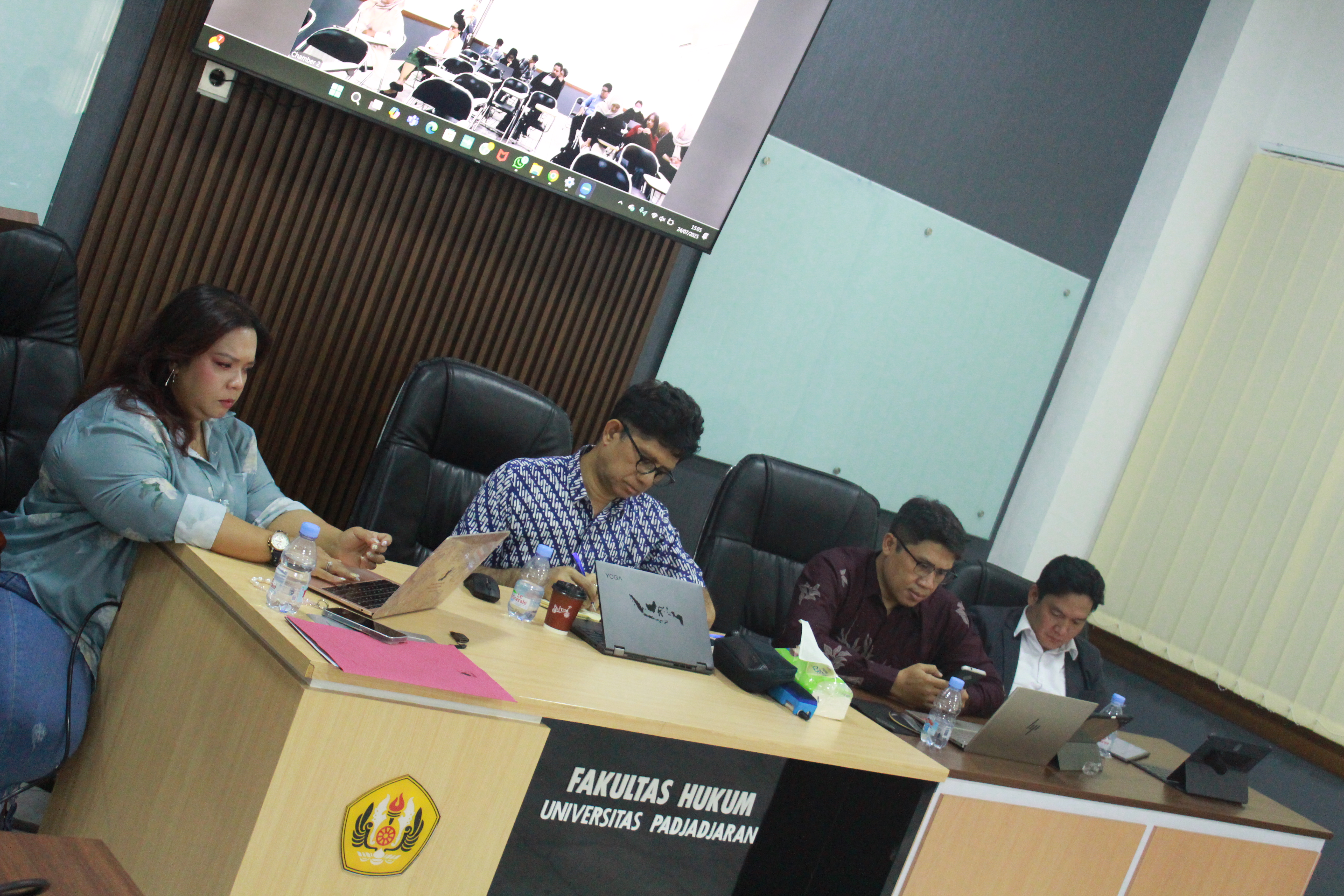Diskusi Panel 5 dengan tajuk "Risiko Korupsi dalam Eksploitasi SDA."