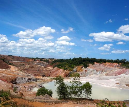 Pemandangan tambang timah di salah satu konsesi perusahaan timah di bangka.