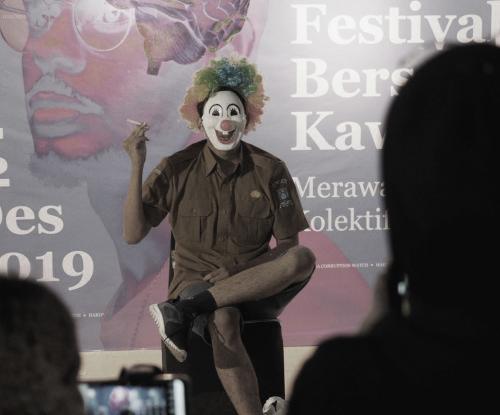 Gelaran Teater oleh Peserta Sakti Seniman di Hari Antikorupsi Sedunia 2019